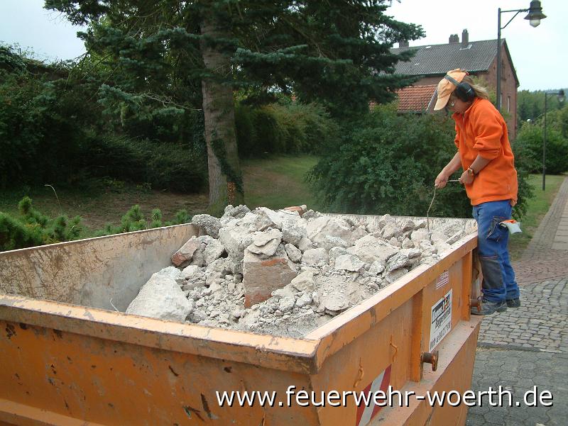 2009.09.18 Aktion Schlauchtrog 041.jpg